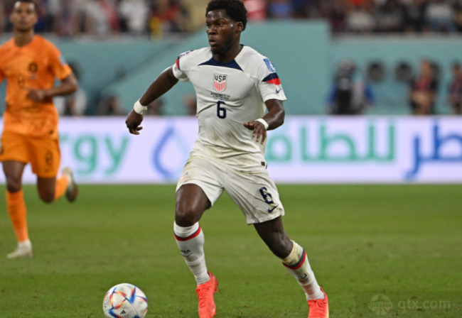 指英超四连 指英超四连